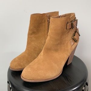 GIANNA BINI Byrin Ankle Booties 10M Chestnut Buckle